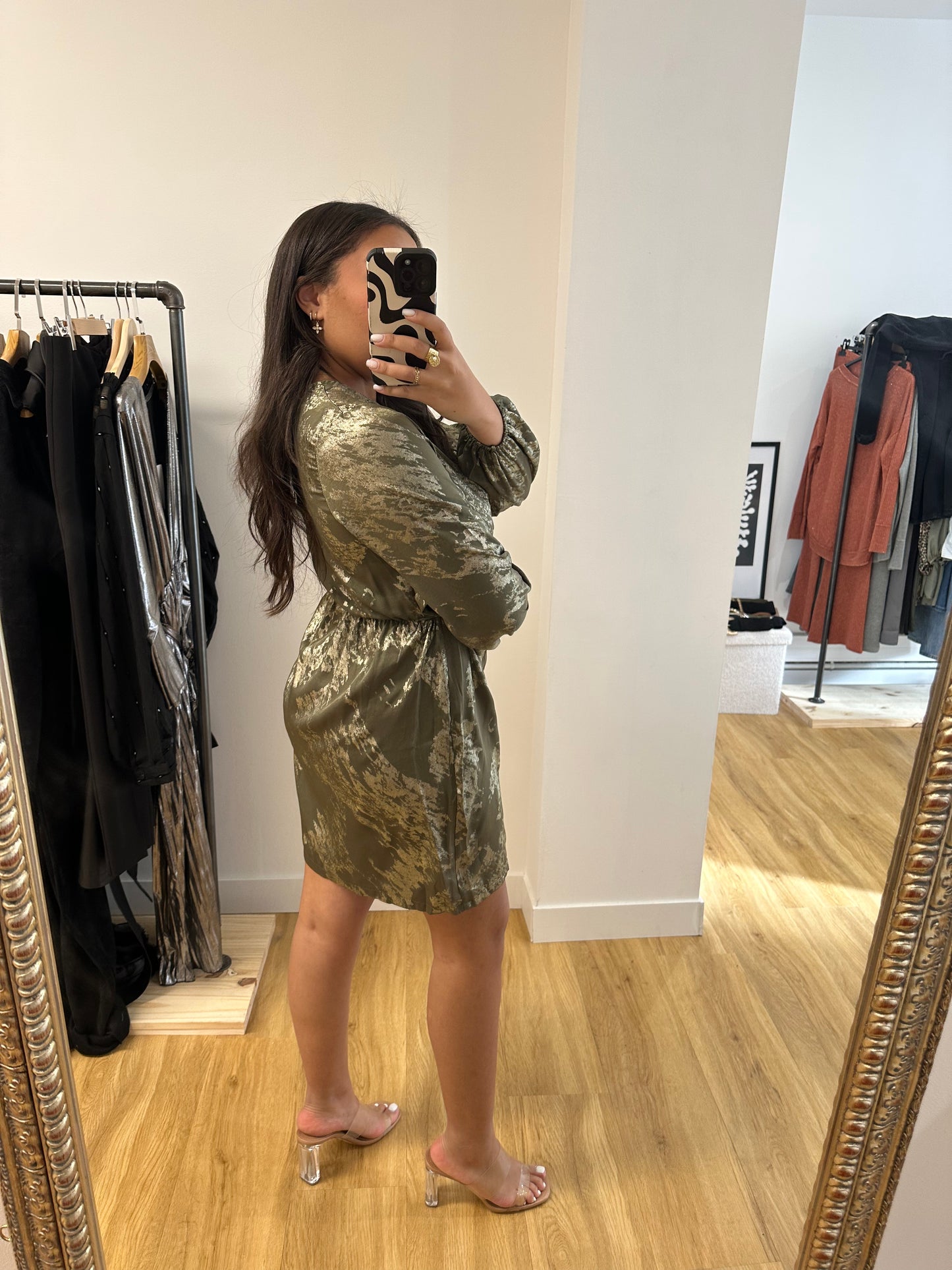 Robe cache-coeur kaki