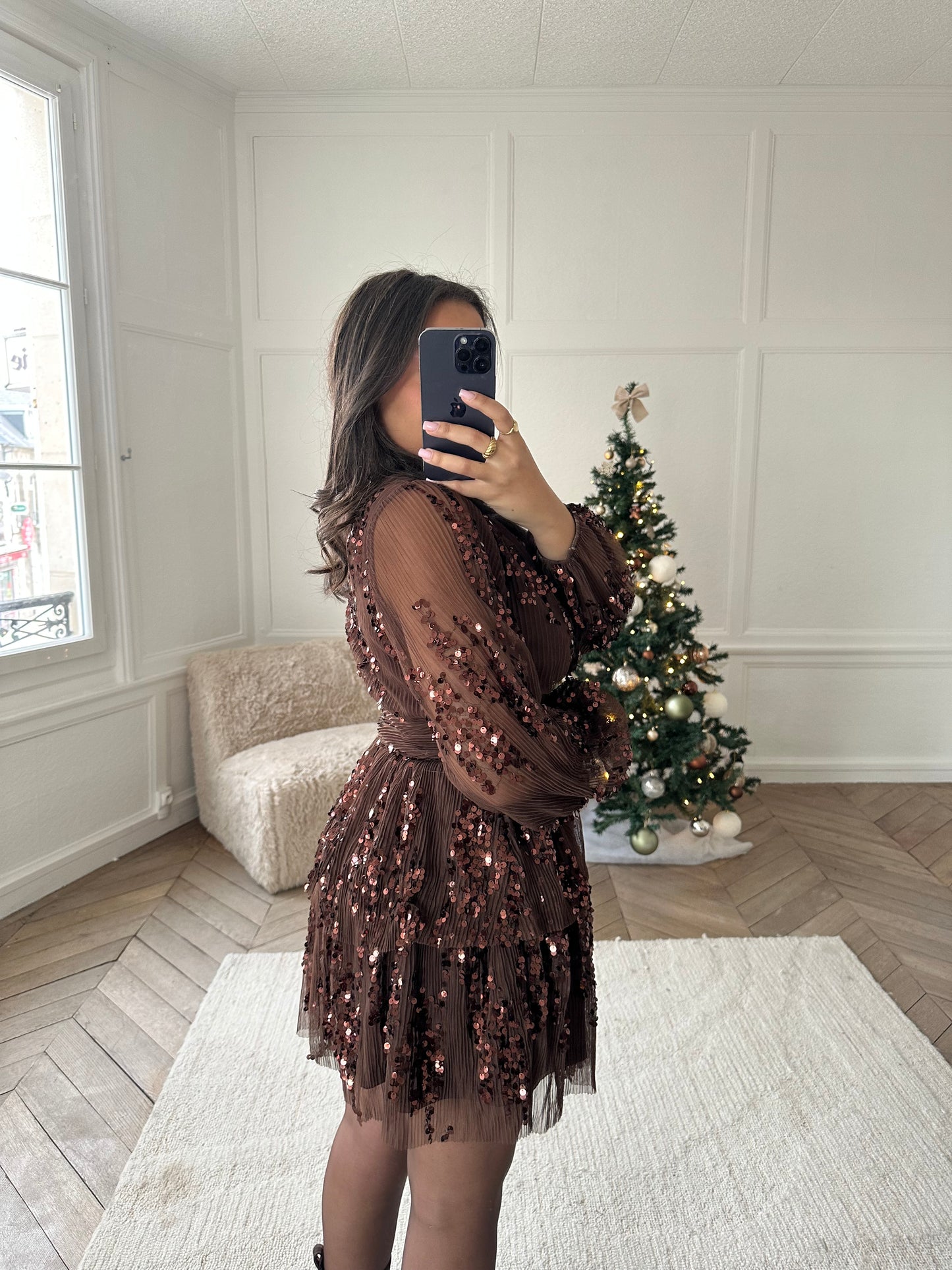 Précommande Robe à volants et sequins - marron