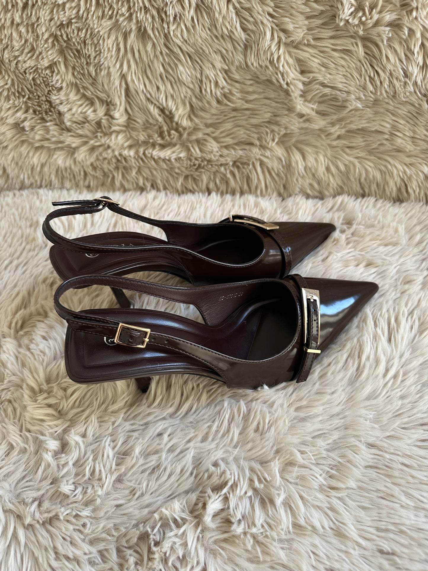 Escarpins vernis marrons