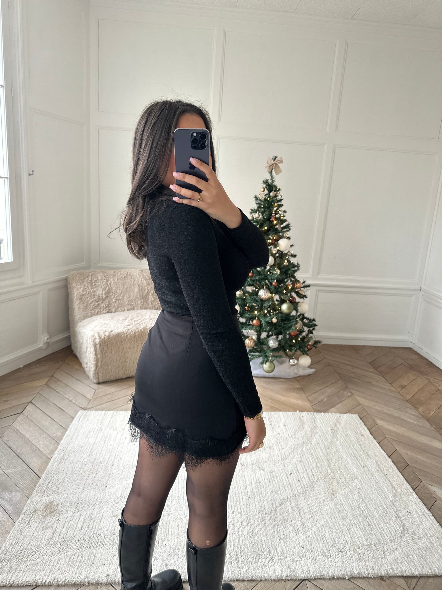 Jupe-short à détails dentelle