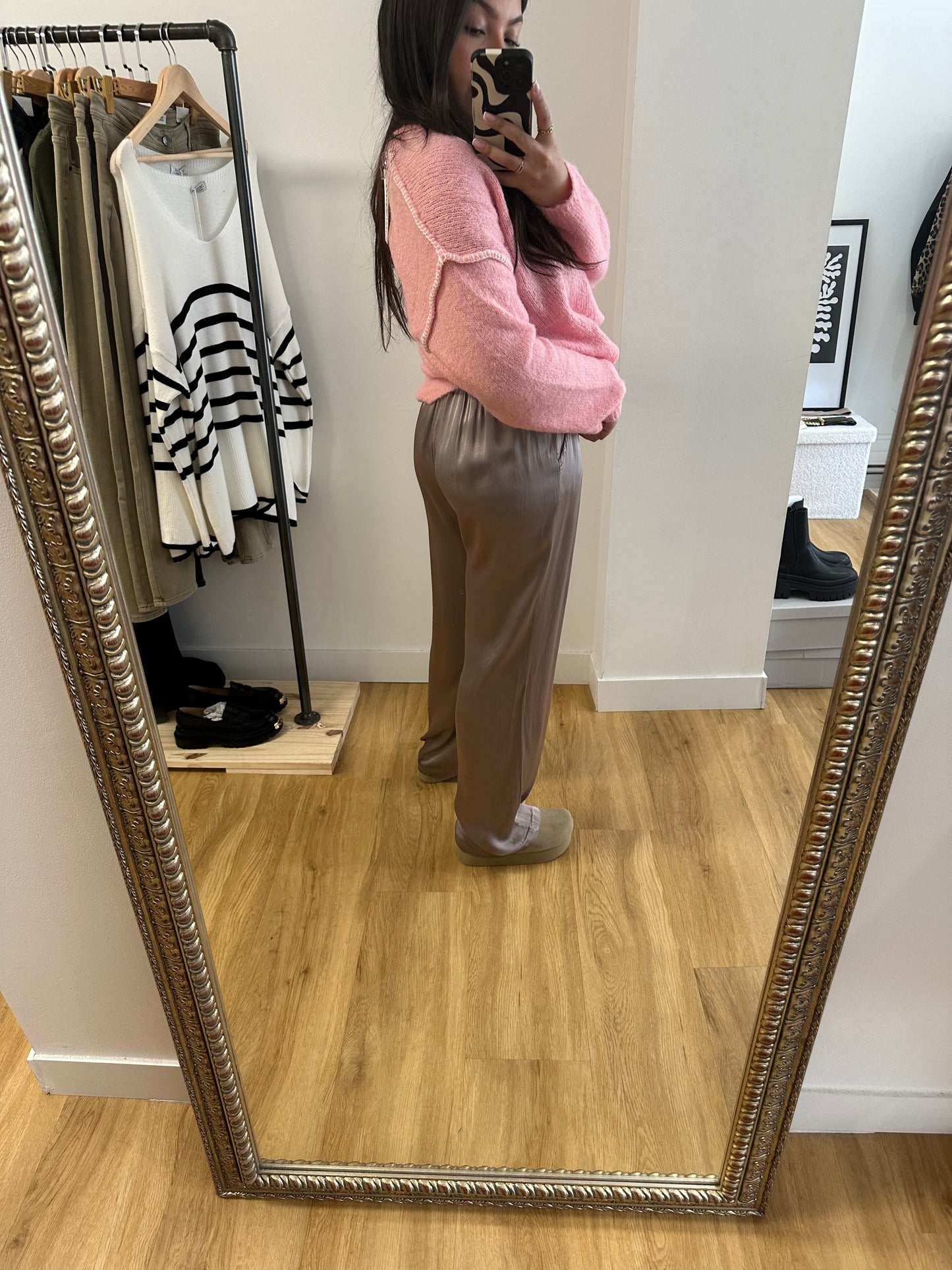 Pantalon satiné taupe