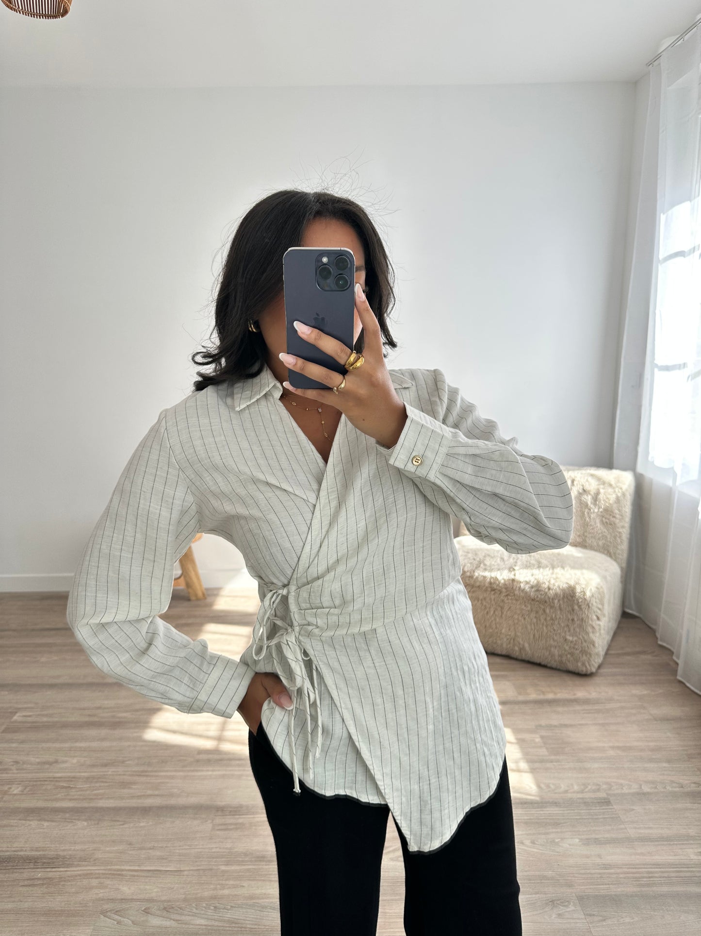 Chemise à rayures à nouer