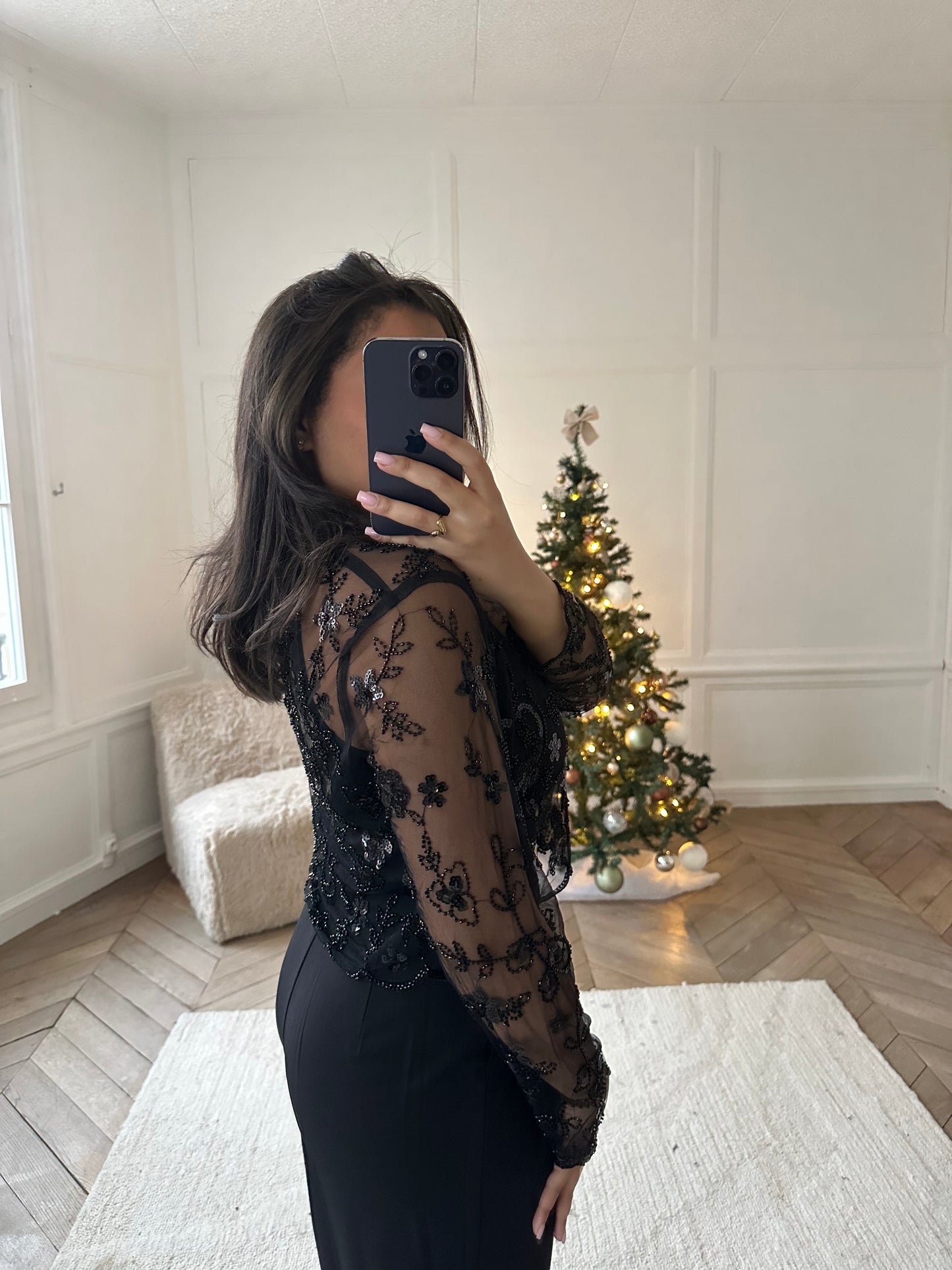 Haut en tulle brodé