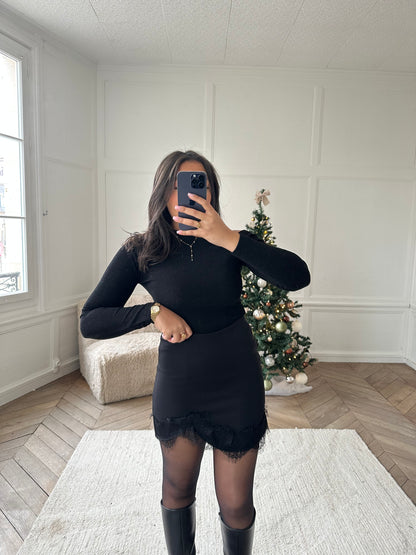 Jupe-short à détails dentelle
