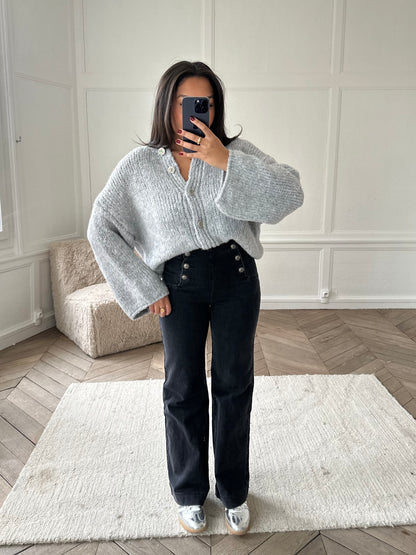 Jean à boutons gris