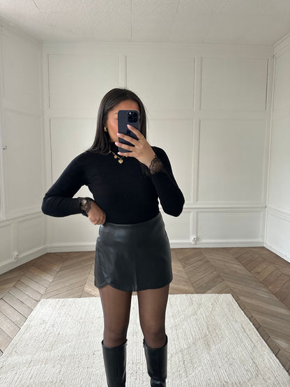 Jupe-short en simili cuir