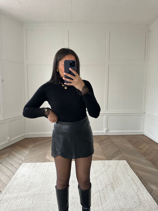 Jupe-short en simili cuir