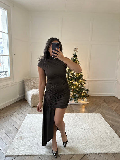 Robe asymétrique drapée Huda