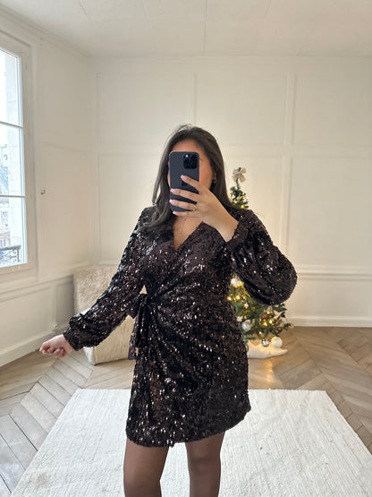 Robe à sequins & dessins