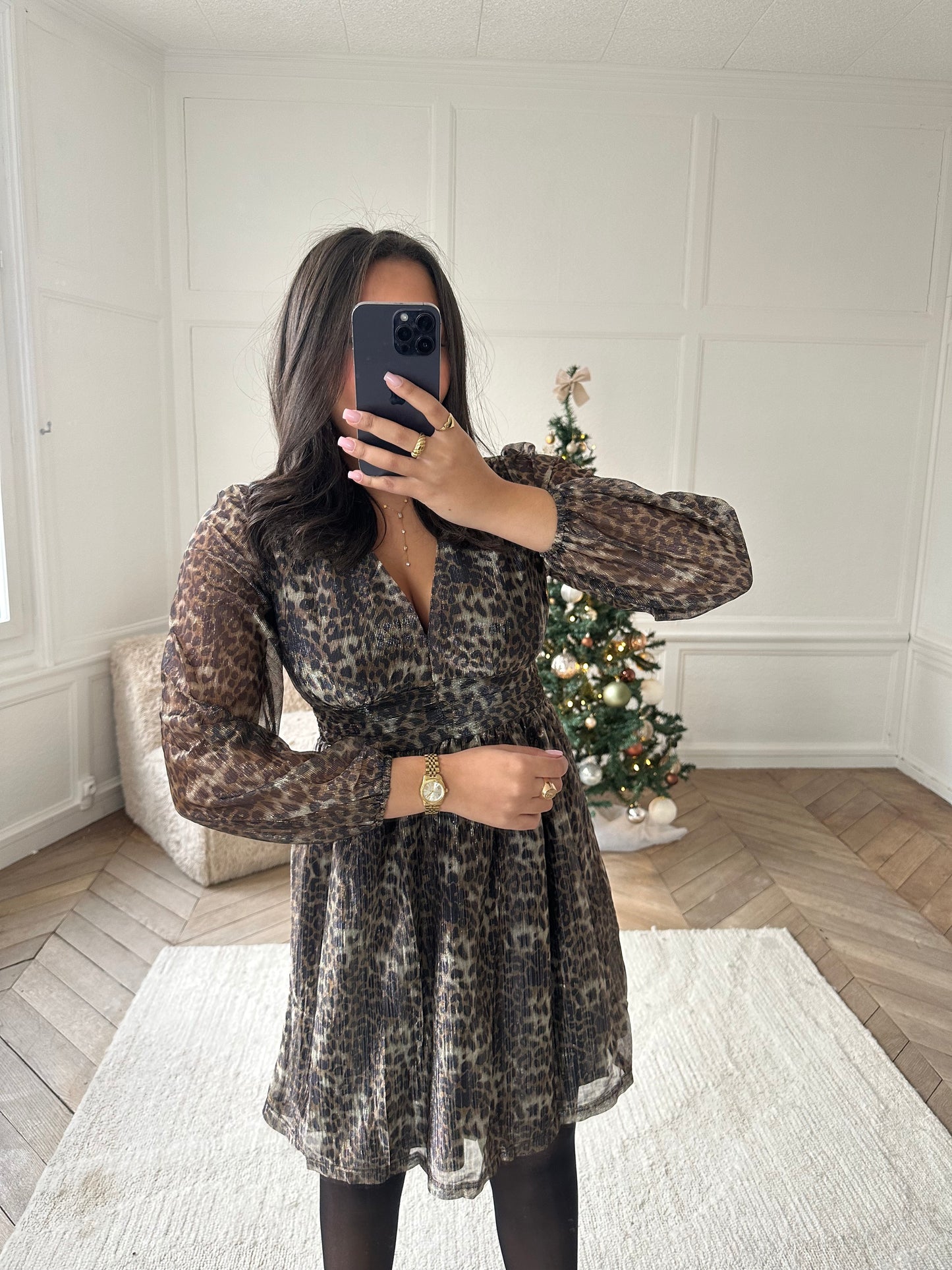 Robe léopard brillante