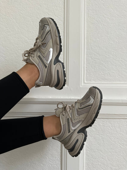Baskets Grey