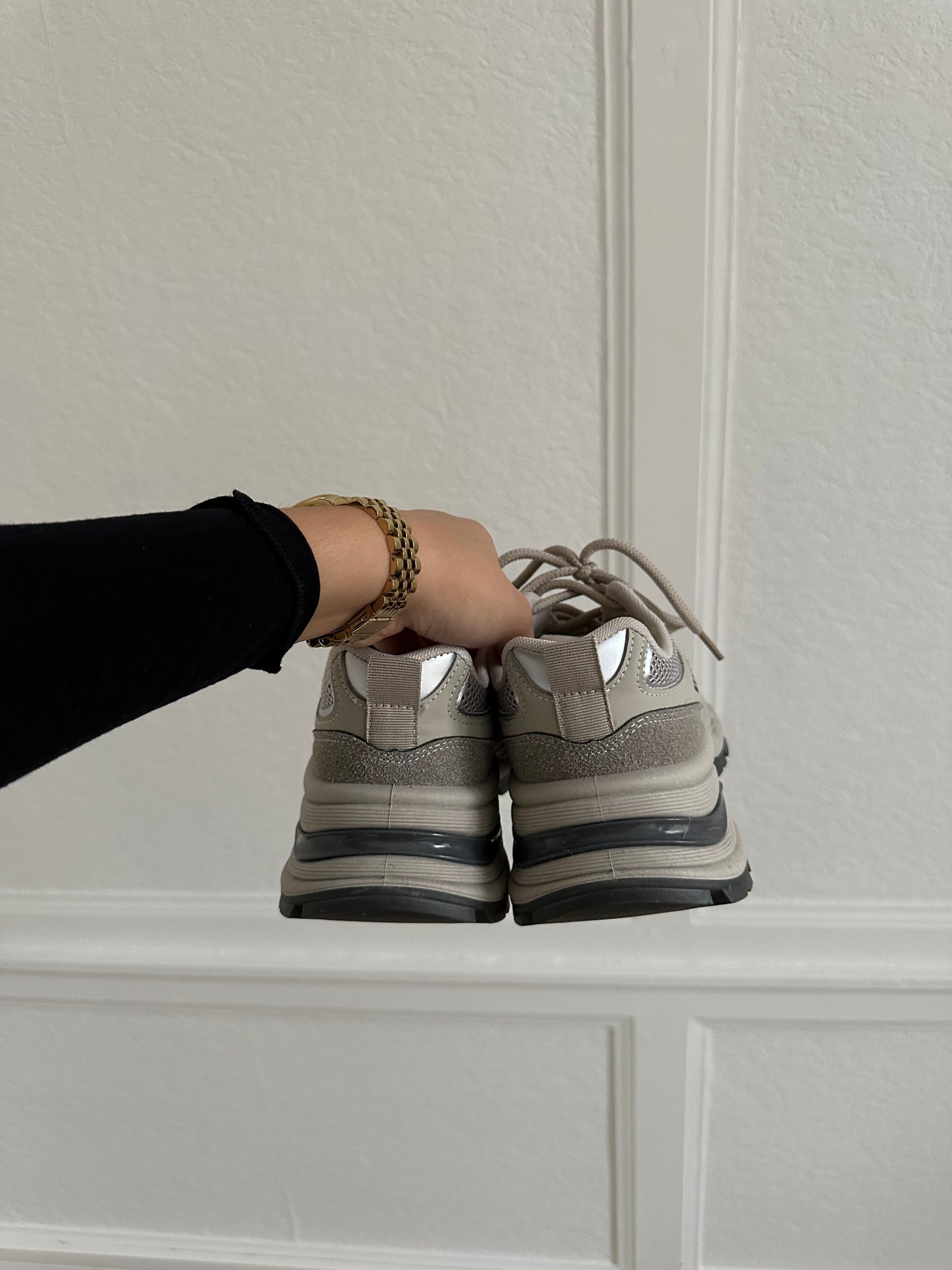 Baskets Grey