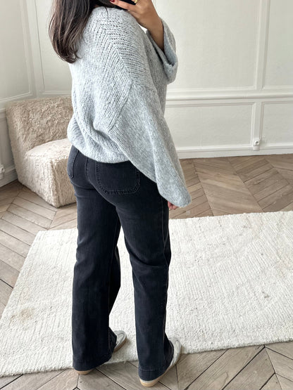 Jean à boutons gris